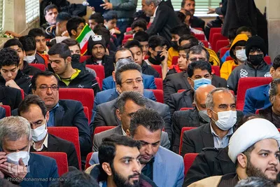 زنگ انقلاب در شیراز