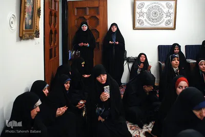 تجلیل شاگردان از مقام معلم قرآن
