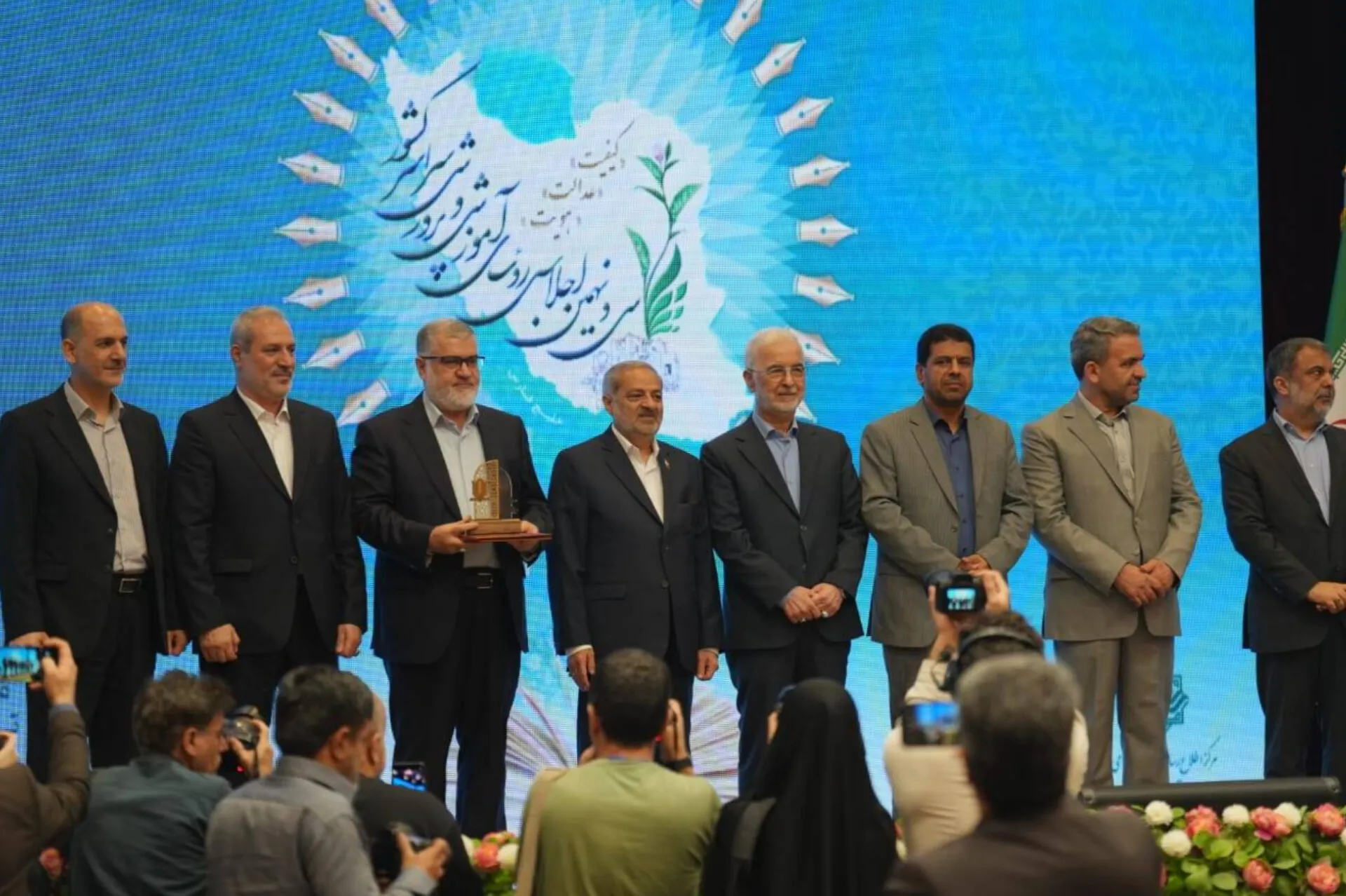 تجلیل از استاندار تهران 
