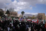 اجتماع بیعت شیرازی ها با سومین رهبر انقلاب