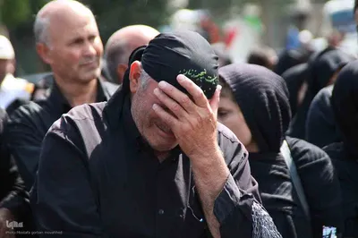 واژه مقدس پدر یعنی کوه آرامش، ستون استوار و سنگ صبور خانواده