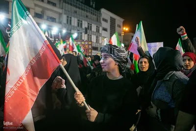 شام شهادت امام صادق(ع) و بیعت با رهبر در میدان انقلاب