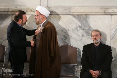 علی لاریجانی و  محمود واعظی در مراسم بزرگداشت آیت الله هاشمی رفسنجانی
