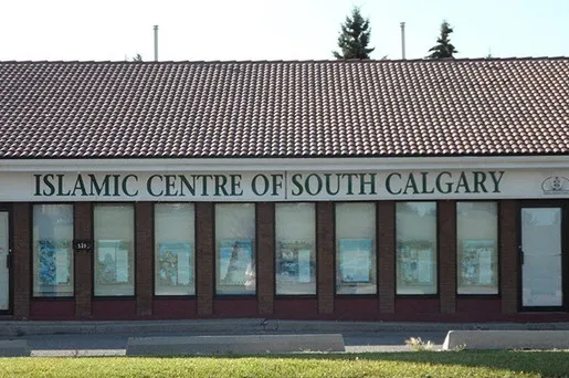 An Kai Hari Kan Cibiyar Muslunci A Canada Tare Da Kone Kur'ani