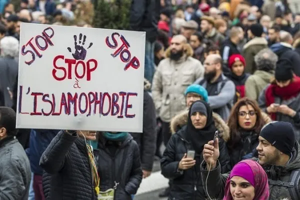 Enfrentar o racismo e a islamofobia são fundamentais para a migração legal: ONG espanhola