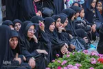 اجتماع دختران دهه هشتادی در گذر فرهنگی چهارباغ‎