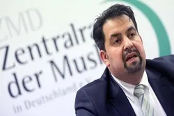 German Muslim Council Chief Criticizes Indifference to Growing Islamophobia in Europe