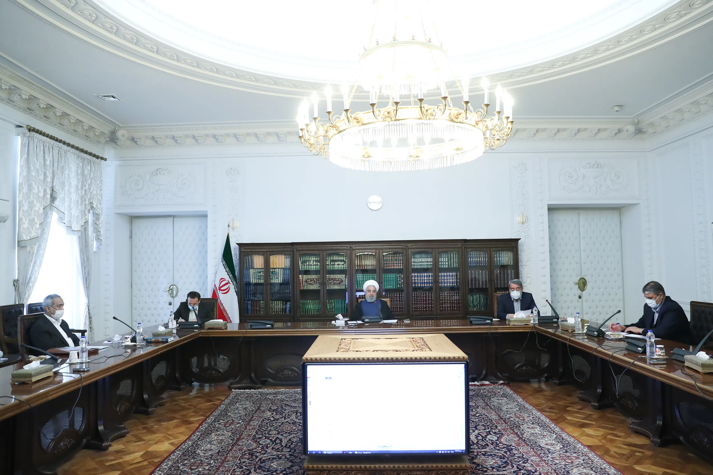 وزارت بهداشت شرایط آغاز فعالیت کسب‌وکارهای با ریسک متوسط را مشخص کند