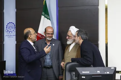 آیین رونمایی کتاب جان بی آرامی صبح