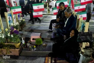 مراسم تحویل سال نو درگلستان شهدای اصفهان