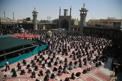 عزاداری ظهر عاشورا در حرم کریمه اهل بیت(ع)