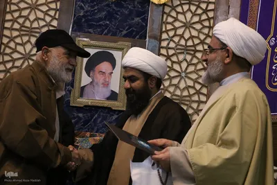 اجتماع بانوان «میثاق انقلابی» در حرم شاهچراغ (ع)