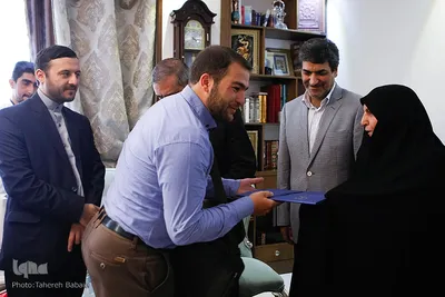 دیدار نمایندگان جامعه قرآنی با خانواده شهید «شهید احمد انصاری»

