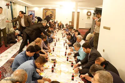 جمع پرشور قاریان قرآن در میلاد قمر بنی‌هاشم(ع)