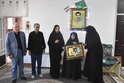 دیدار با خانواده شهدای غریب در لرستان