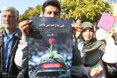 راهپیمایی شیرازی ها بر علیه اغتشاشگران