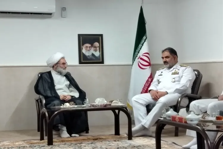 تفکر انقلابی و جهادی می‌تواند موجب ایستادگی در بحران‌ها شود