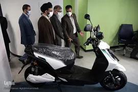 بازدید مجتبی عبداللهی، مدیر کل اوقاف و امور خیریه استان تهران از نمایشگاه دستاوردهای نهاد وقف
