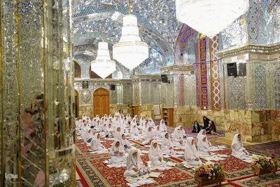 جشن تکلیف دختران در حرم شاهچراغ(ع)‎