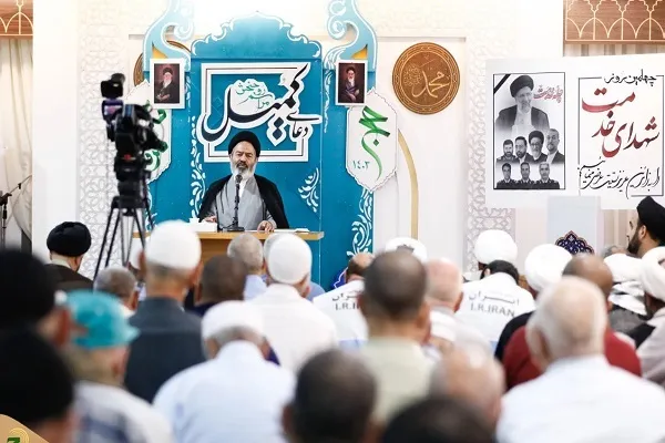 گرامیداشت چهلم شهدای خدمت در آیین های دعای کمیل مکه
