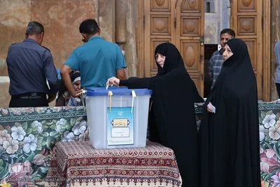 حماسه مشارکت نصف جهان در میدان نقش جهان
