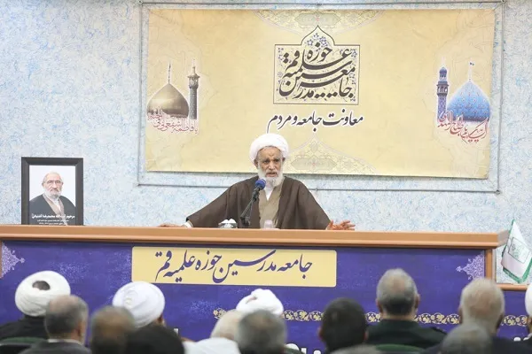 نمی‌توان وظیفه امر به معروف و نهی از منکر را فقط از مردم خواست