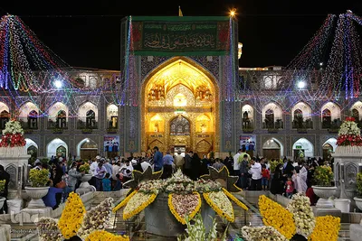 سالروز میلاد امام رضا‌(ع) در حرم رضوی