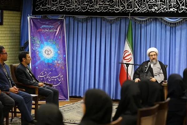 دیدارجمعی از جهادگران دانشگاهی با نماینده ولی فقیه در آذربایجان شرقی