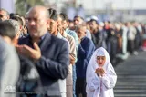 عکس | اقامه نماز عید سعید فطر در اهواز