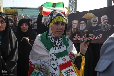 تجمع بزرگ مردم تهران برای اعلام حمایت از اجرای عملیات «وعده صادق ۲»