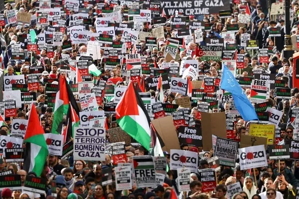 فیلم | خشونت پلیس انگلیس علیه تظاهرات حامیان فلسطین در لندن