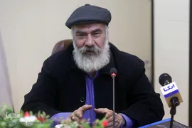 نشست نقد کتاب «سربازنامه» سروده افشین علا در رثای شهادت قاسم سلیمانی