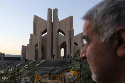 شهریار شیرین سخن