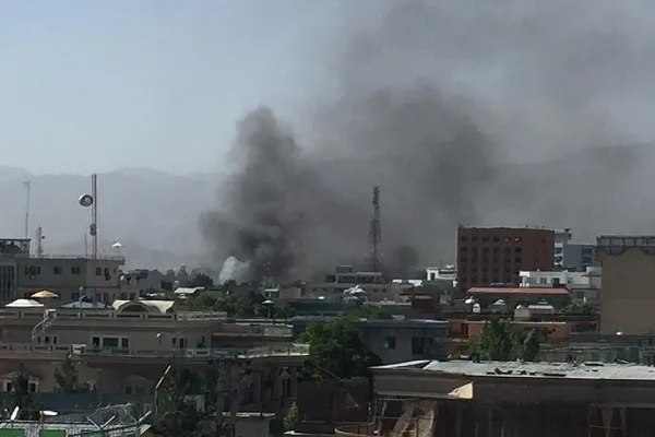 Afganistan'da yol kenarında bomba patladı: 11 ölü