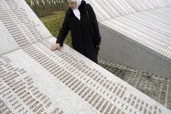Les tombes blanches de Srebrenica et le dossier noir des organisations européennes de défense des droits de l'homme