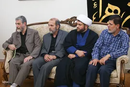 دیدار جامعه قرآنی با خانواده سردارسلامی