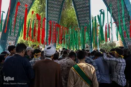 تشییع شهید گمنام با حضور دانش‌آموزان در اهواز