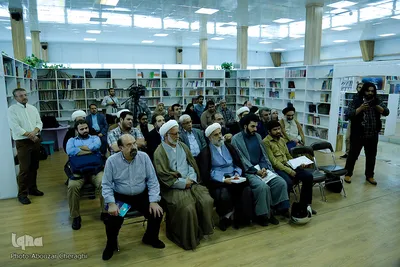 رونمایی کتاب آئینه تمام نما 