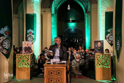 قرار بندگی؛ مناجات در مسجد جامع اصفهان
