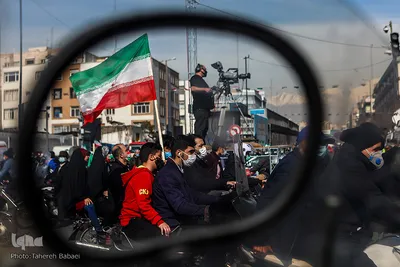 متفاوت ترین راهپیمایی ۲۲ بهمن قرن-
 خیابان نواب
