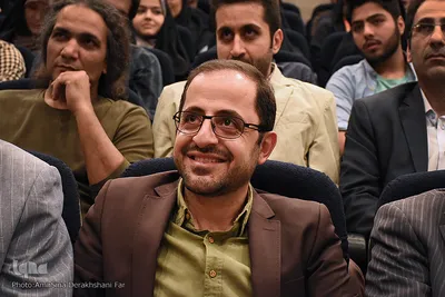 رونمایی از تازه ترین کتاب فاضل نظری