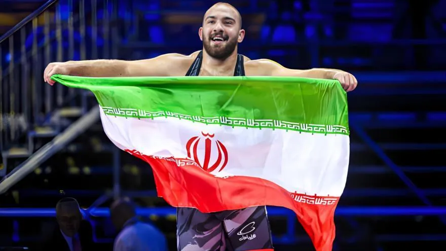 Federación Mundial destaca el desempeño de luchador iraní en 2023
