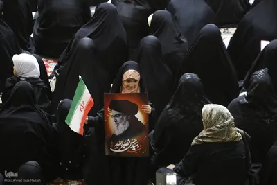 بزرگداشت شهادت سیدحسن نصرالله و عباس نیلفروشان در حرم شاهچراغ