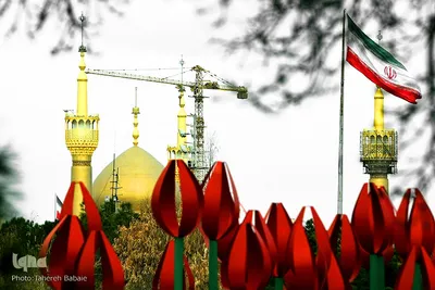 آغاز سال جدید در جوار شهدا

