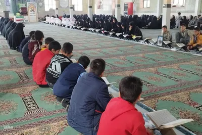 اولین کرسی تلاوت قرآن دانش آموزی به مناسبت ایام دهه فجر در علوی ملایر