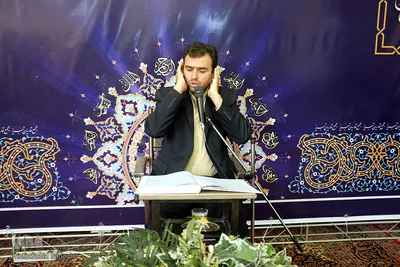 کرسی تلاوت قرآن در تبریز