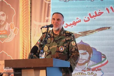 یادواره 285 شهید ارتش جمهوری اسلامی ایران و 11 شهید خلبان ملایر