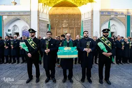 تعویض پرچم حرم حضرت عبدالعظیم(ع)