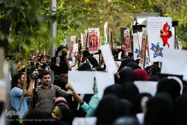 تجمع اعتراض آمیز دانشجویان به کشتار مسلمانان میانمار