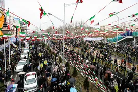 شکوه چهل سالگی/ تهران خیابان آزادی